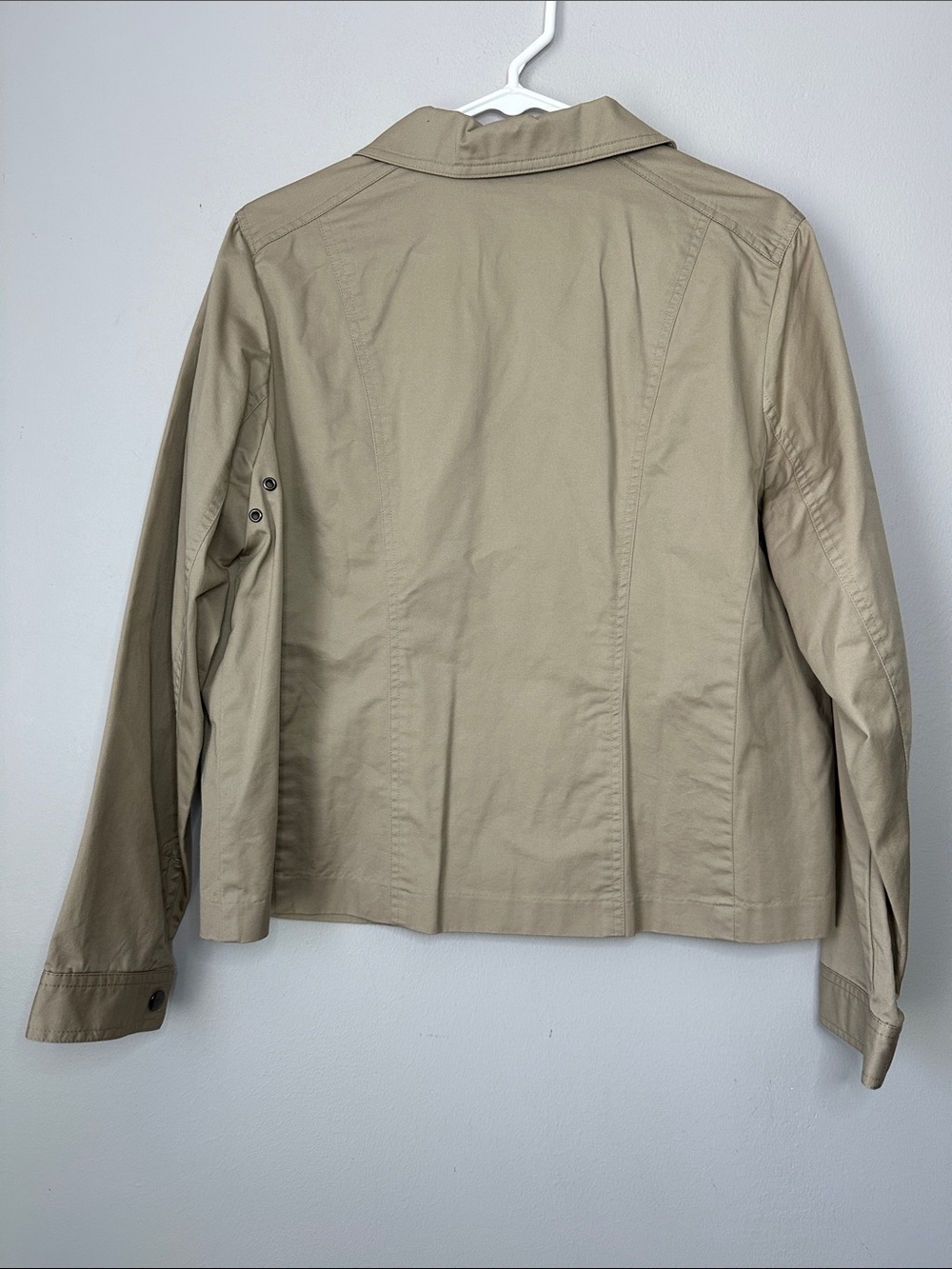 Lightweight Beige Utility Jacket - Picture 4 of 7